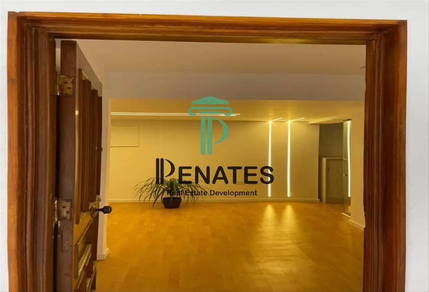 8 8374991-87c2ao. jpg