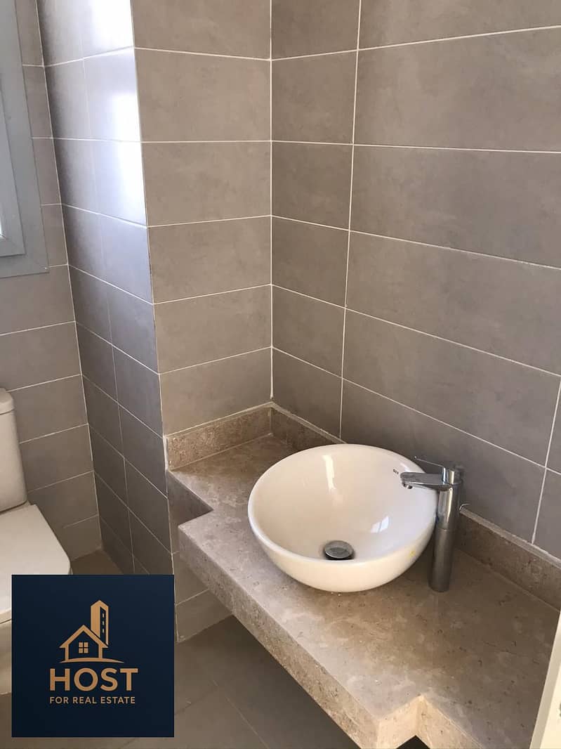 7 WhatsApp Image 2025-12-21 at 14.24. 24 (2). jpeg