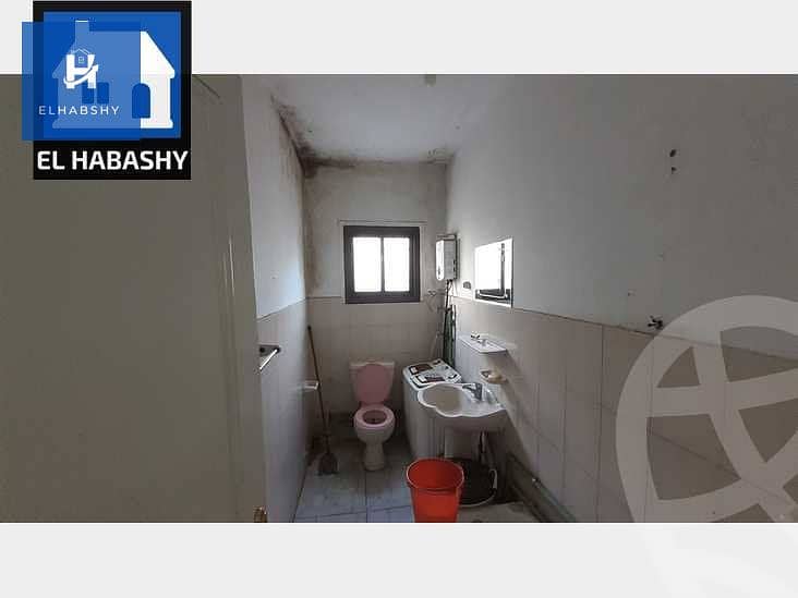 10 60c21353d5c29927423215. jpg