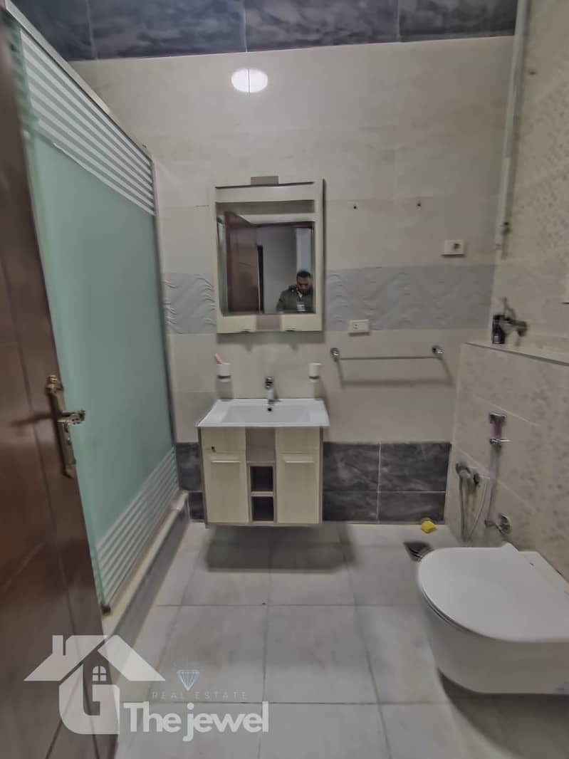 2 61e27ee6-3280-4f53-bff4-b638504cf93b. jpg