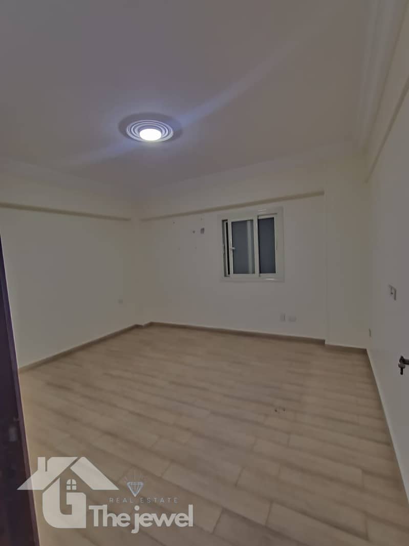 7 a9c1cb02-2c53-45c6-a51e-e89a9bf980ca. jpg