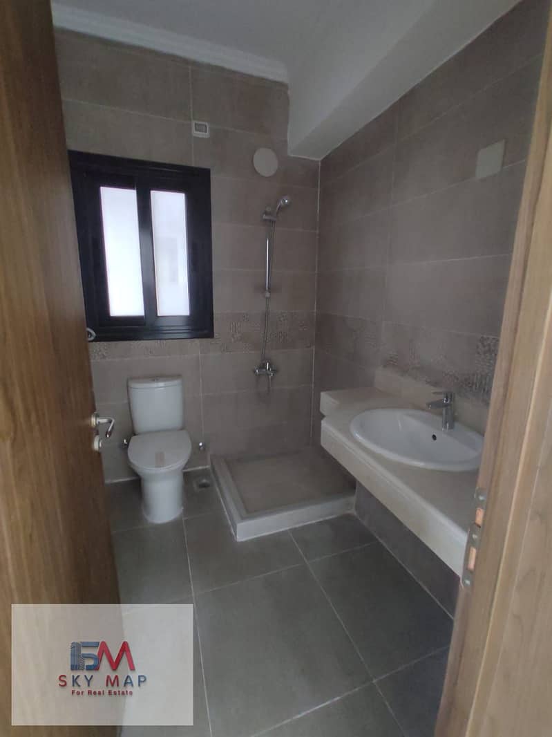 8 37cb2aa4-829c-48e6-800b-5f9552eff13d. jpeg