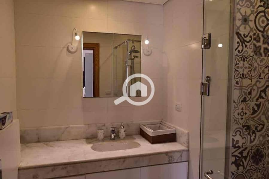 3 19e7855a-9bbd-4d5a-8dcd-4cdc2b7a0249. jpg