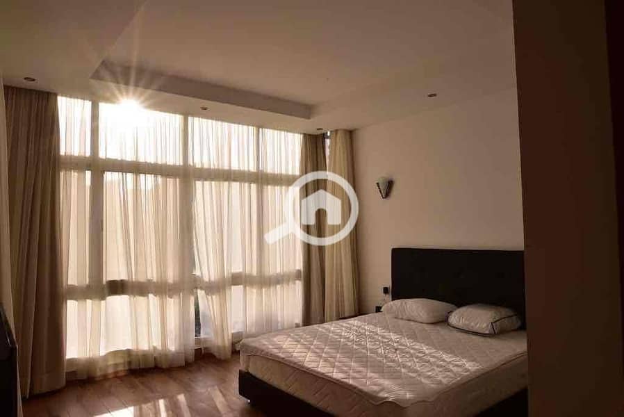 13 1b690a15-c986-4bdb-8d53-7c92cea72630. jpg