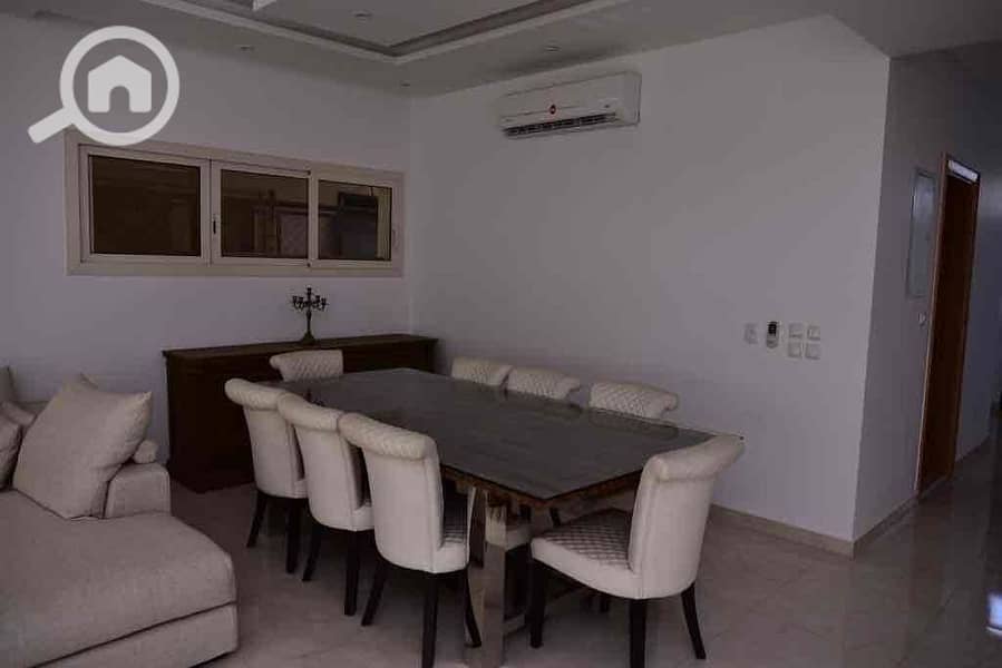 21 ad3030a7-3e12-4b70-ac61-8662c5e5a78d. jpg