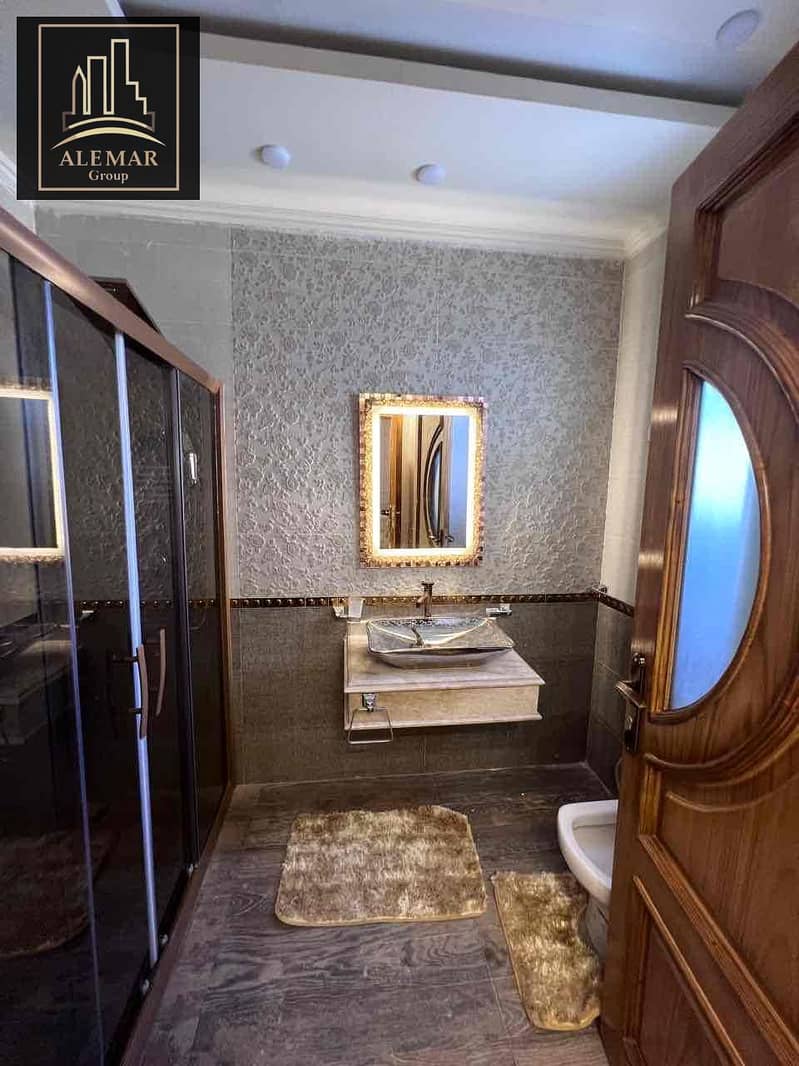 10 5d72004b-3cb6-4c0e-874e-bcf0259554c3. jpg