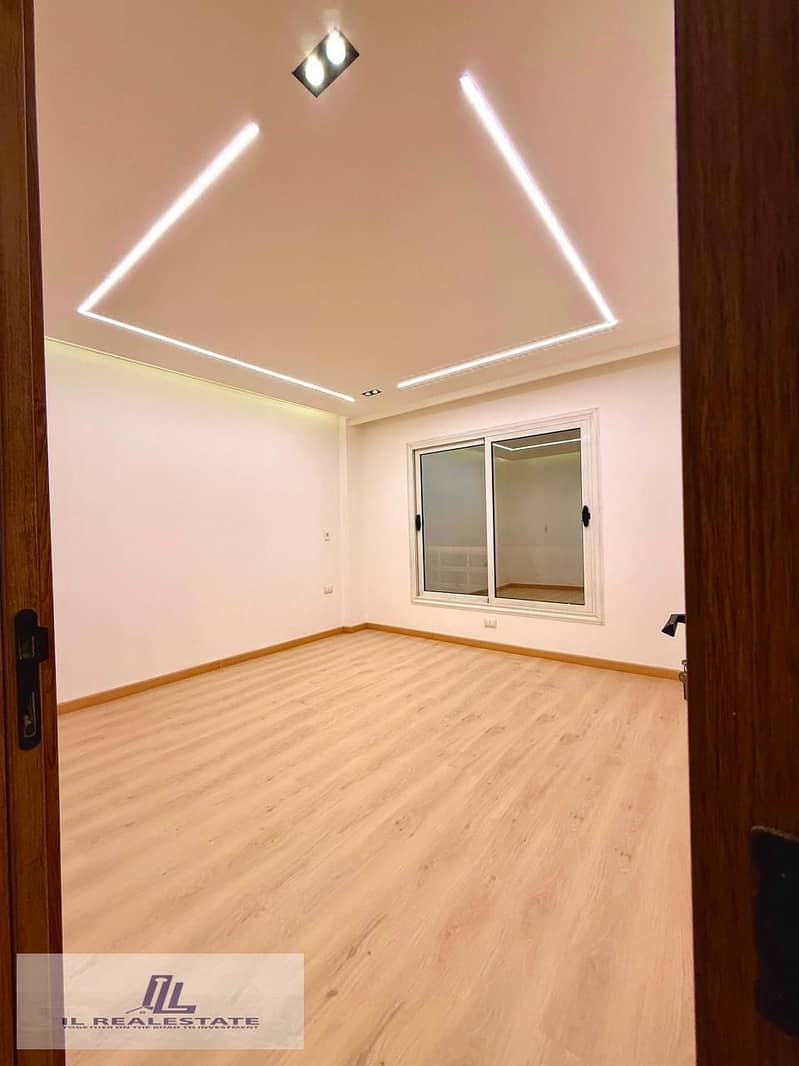 5 WhatsApp Image 2025-12-18 at 22.23. 37_80c25d78. jpg