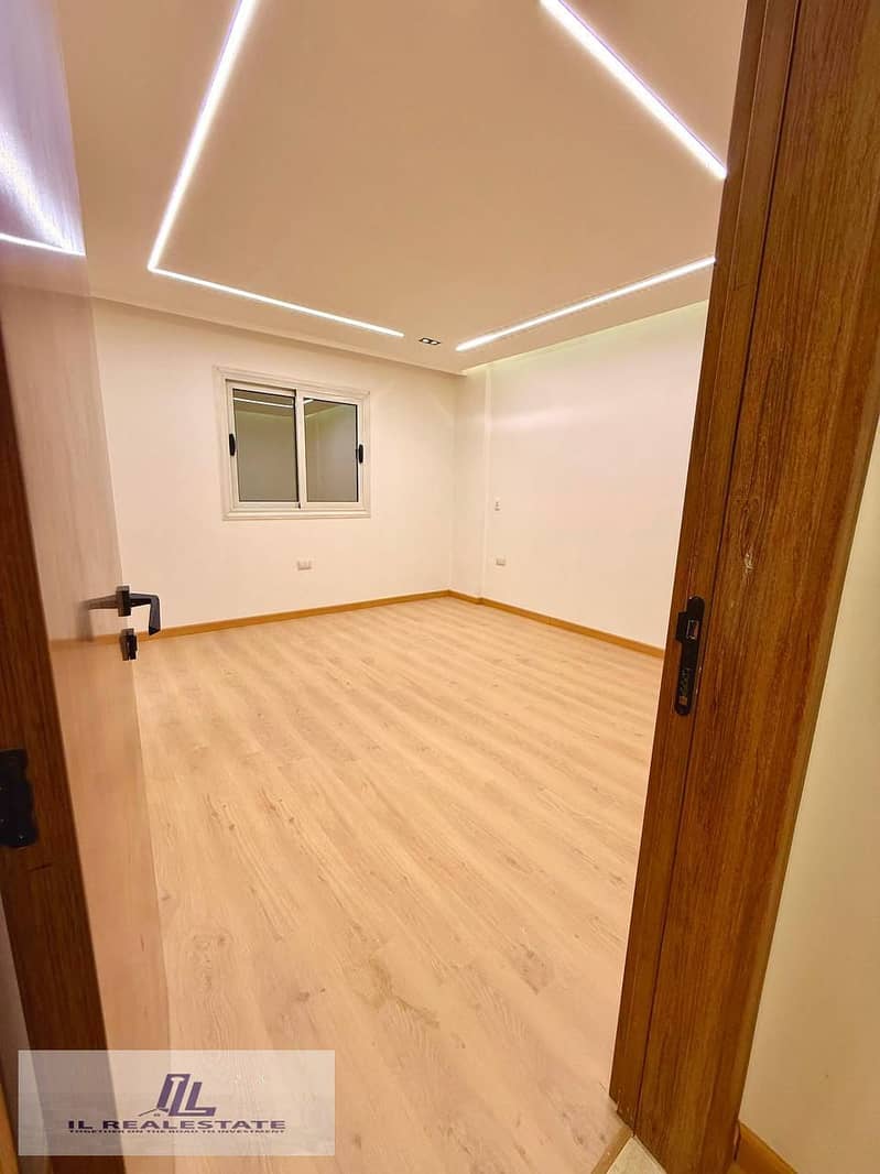 14 WhatsApp Image 2025-12-18 at 22.23. 49_72942f6c. jpg