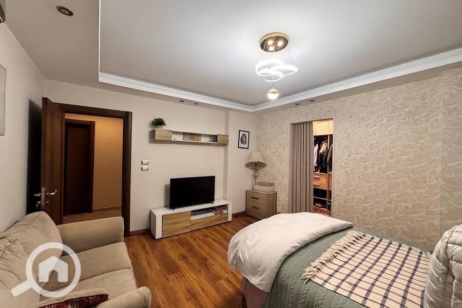 5 WhatsApp Image 2025-12-20 at 14.20. 25 (2). jpeg