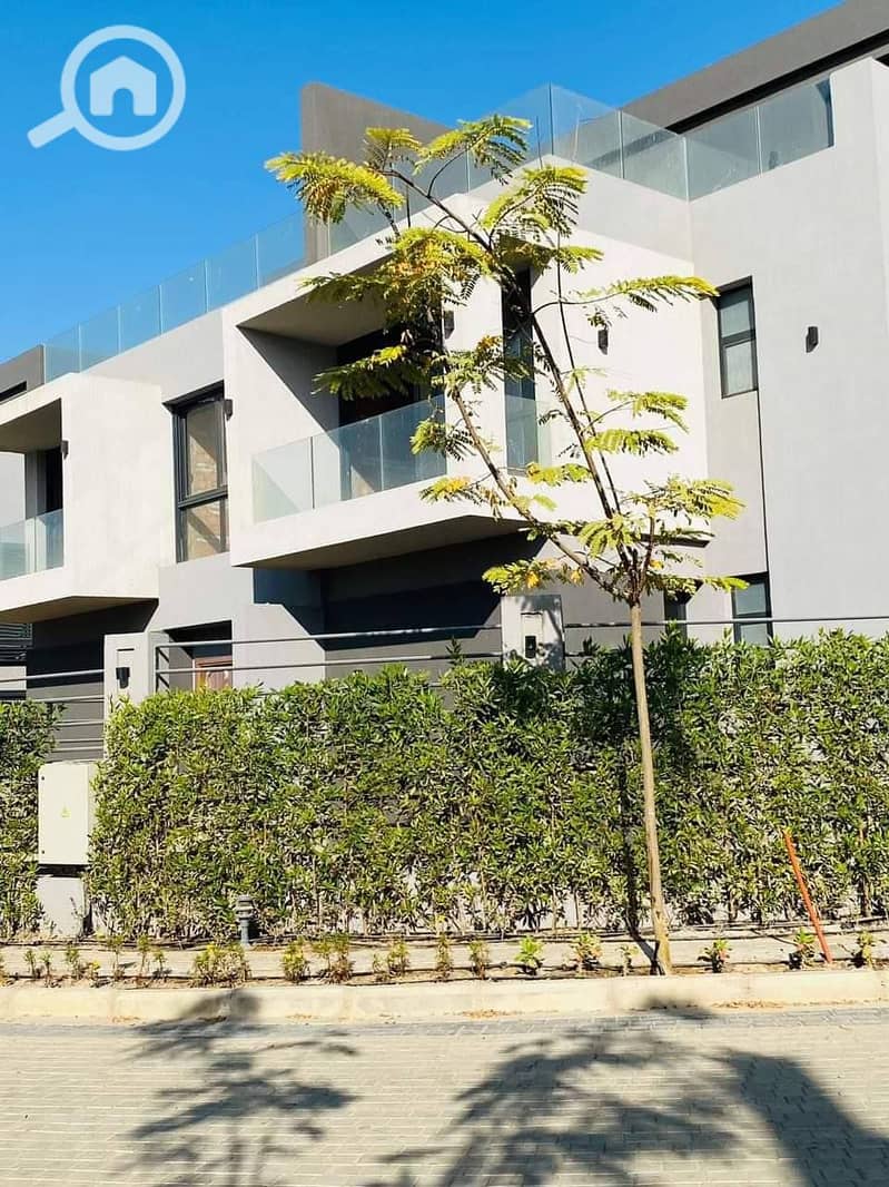 10 589446593_1919356518939678_1664933444278937465_n. jpg