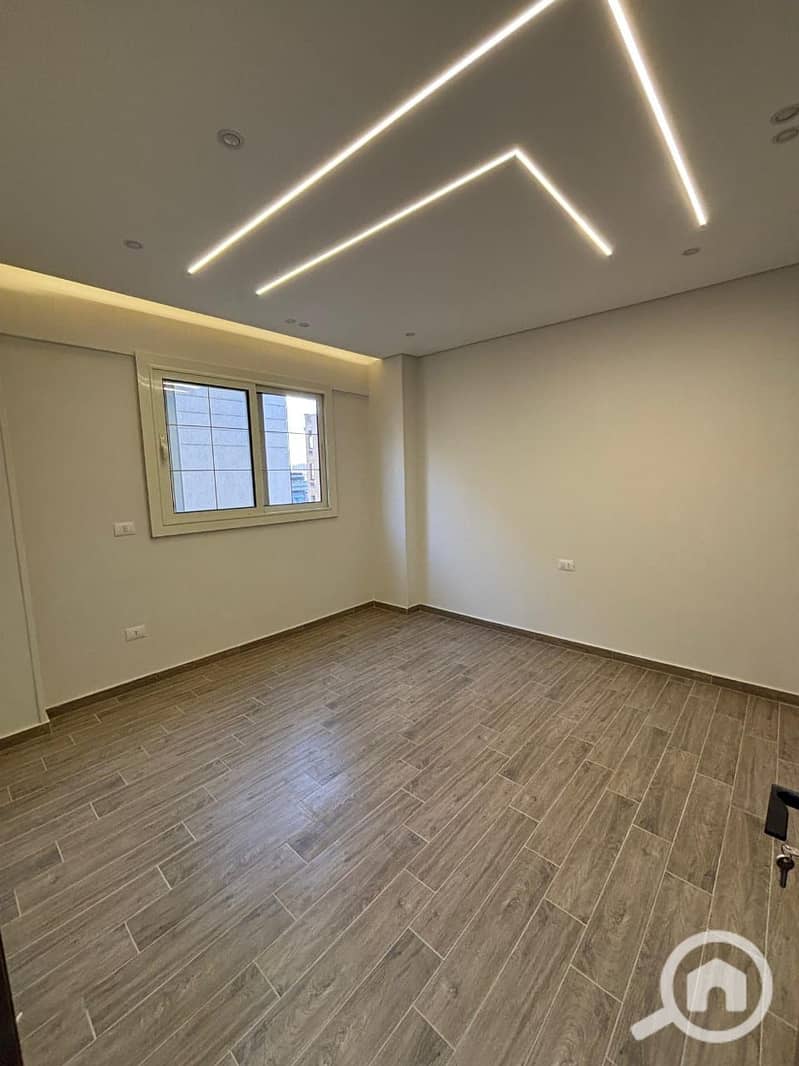 7 WhatsApp Image 2025-12-20 at 9.56. 07 PM. jpeg