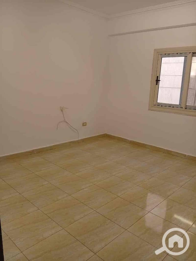 10 784c7a0e-b5bf-4991-88e1-0ccce3dc0173. jpg