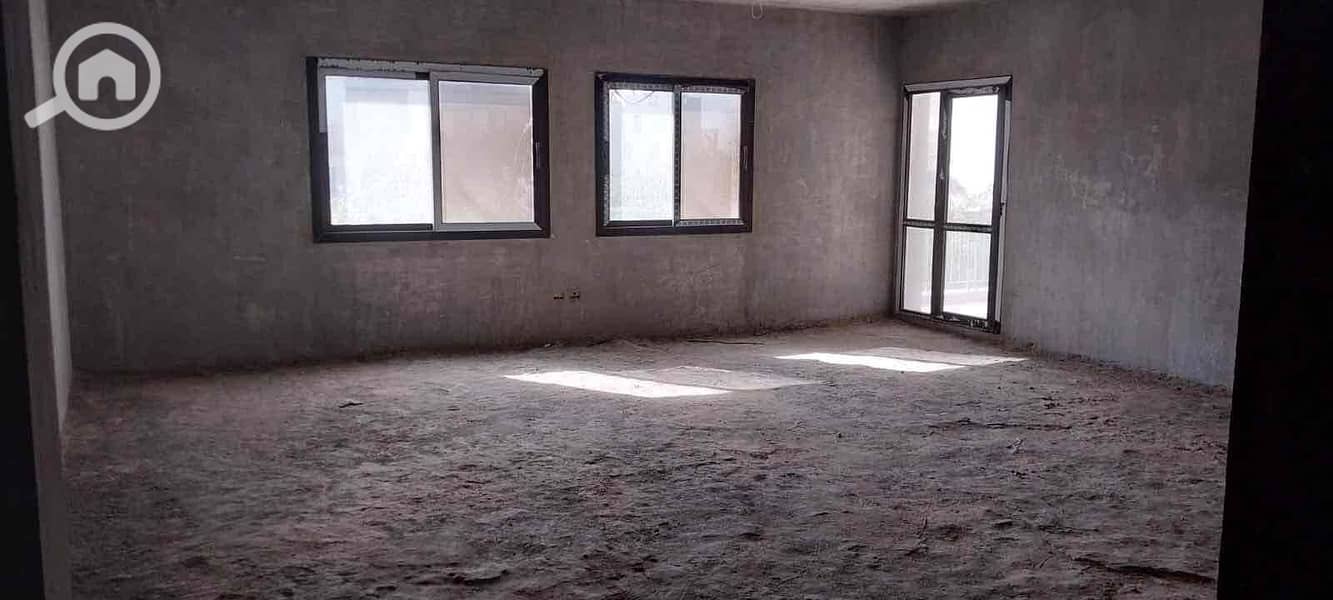 3 fc8920c1-78ee-4b28-9032-c28cfe5a2ef0. jpg