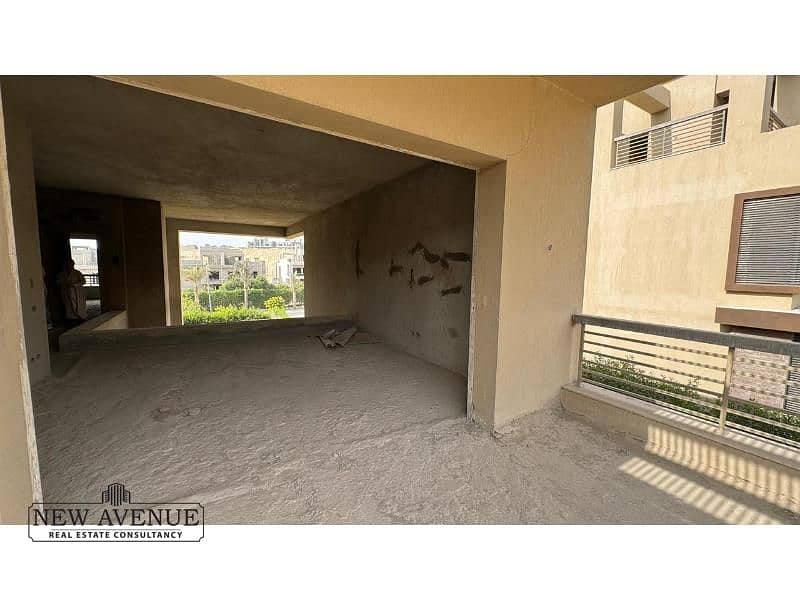 5 WhatsApp Image 2025-11-13 at 1.41. 38 PM (1). jpg