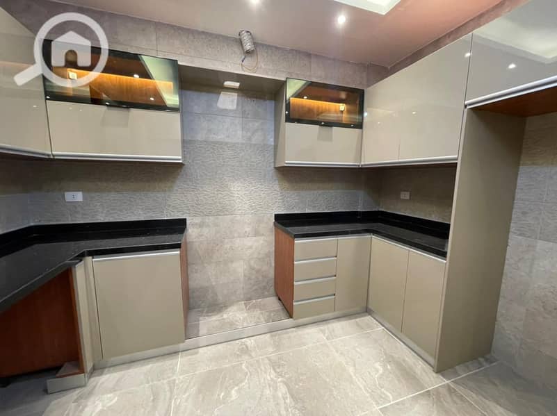 13 53e0794f-9c71-4d64-ba72-baea131c9fed. jpg