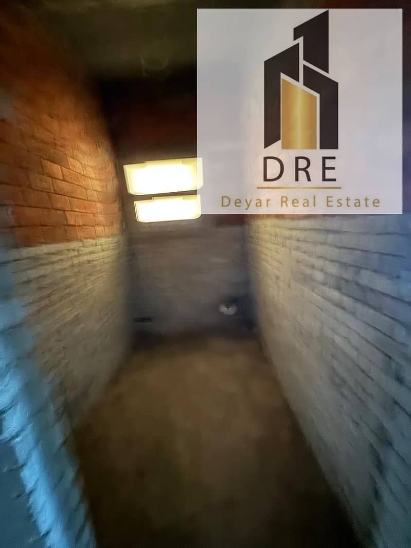 7 862c97b1-e6c0-4f2a-a27f-57f3c70b9a4f. jpg