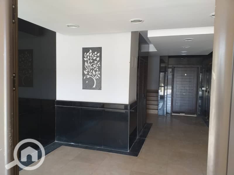 2 2b380a0c-b8d9-49a2-98a7-cdadb1d60ae3. jpg