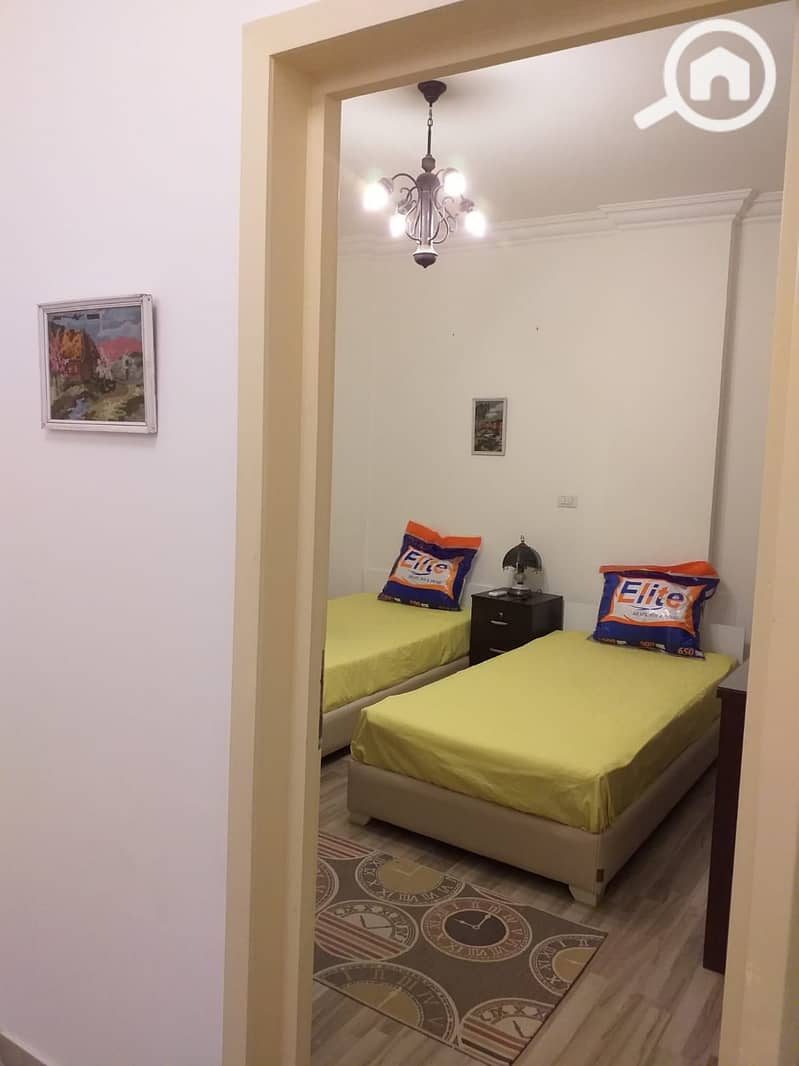 4 7aba5f2e-8fae-4828-ba65-f94ca2d15025. jpg