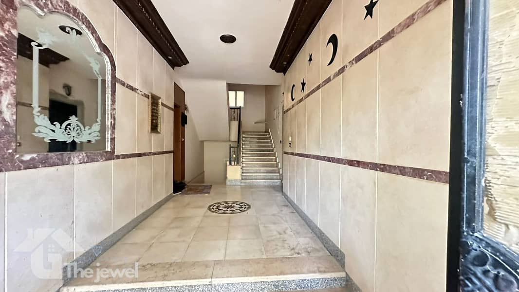 9 247eb0dd-4984-4ae5-9892-fe39c7688cb5. jpg