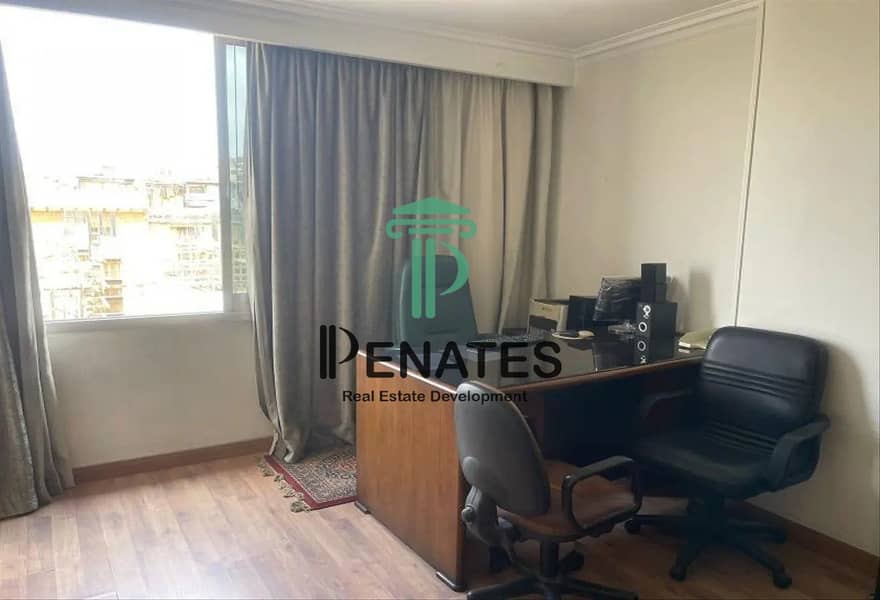 3 8346019-4db4co. jpg