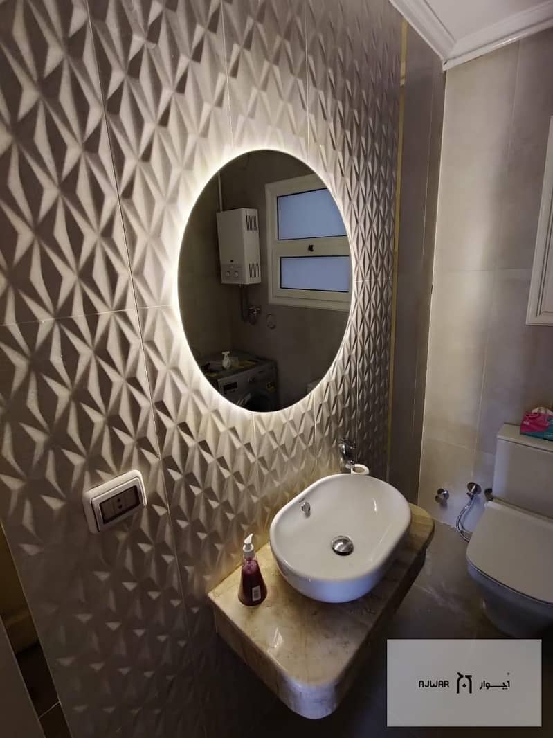 4 d4f998bf-9d01-4bf7-a705-6f8bd17a254d. jpg