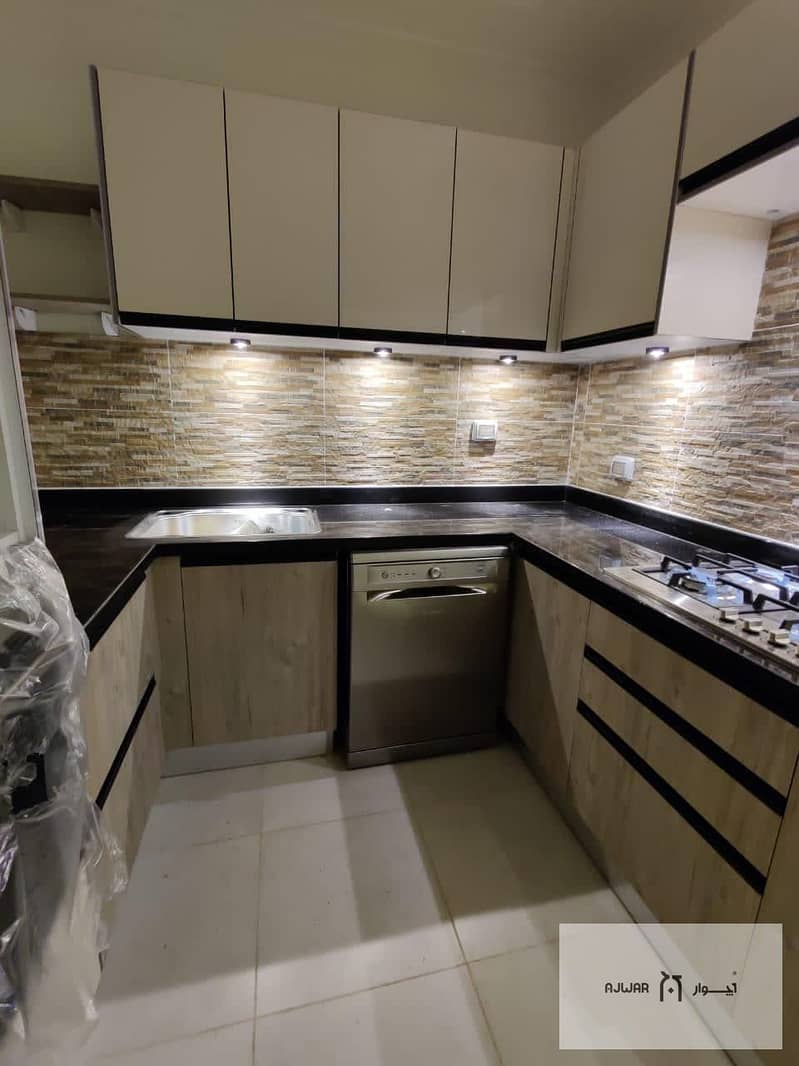 9 5fd0b03b-683f-4e14-b4b3-2d9240f9e78f. jpg