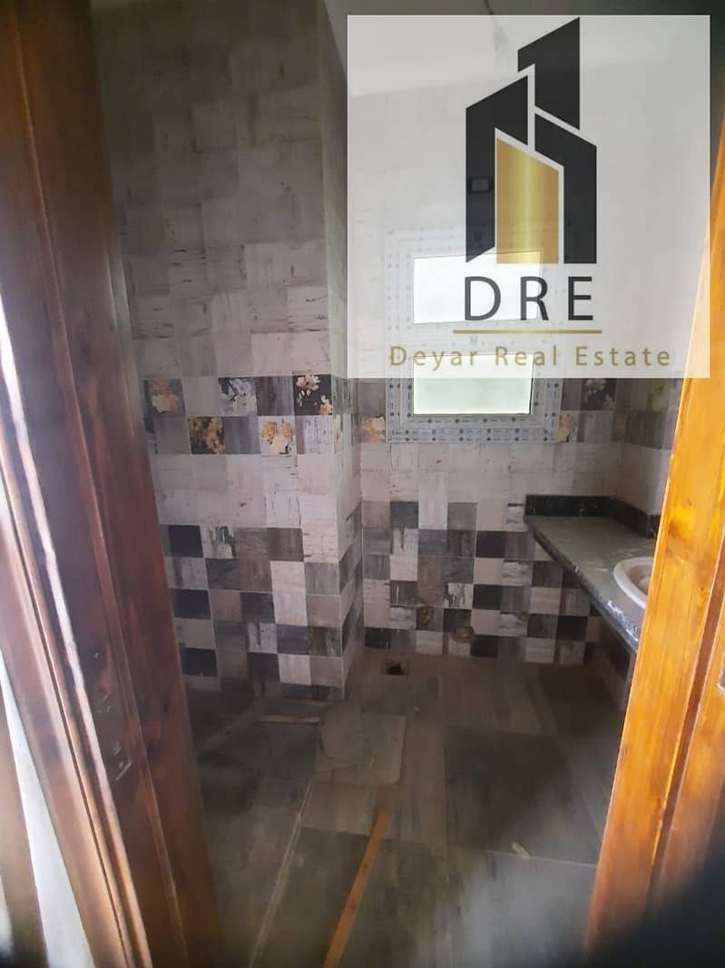 26 ff7d956d-8930-4a63-9325-779eab1b1cd2. jpg