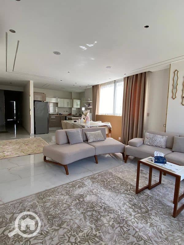 4 145  50,000     _600x800. jpg