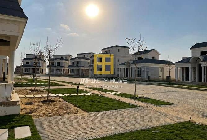 3 7669299-eeb6co. jpg