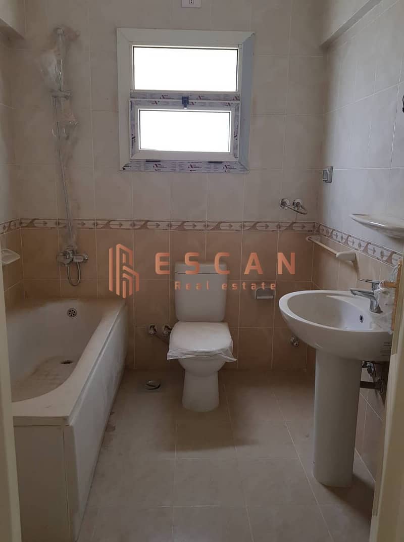 9 7225a578-cf2e-4001-ad77-4750204a6008. jpg