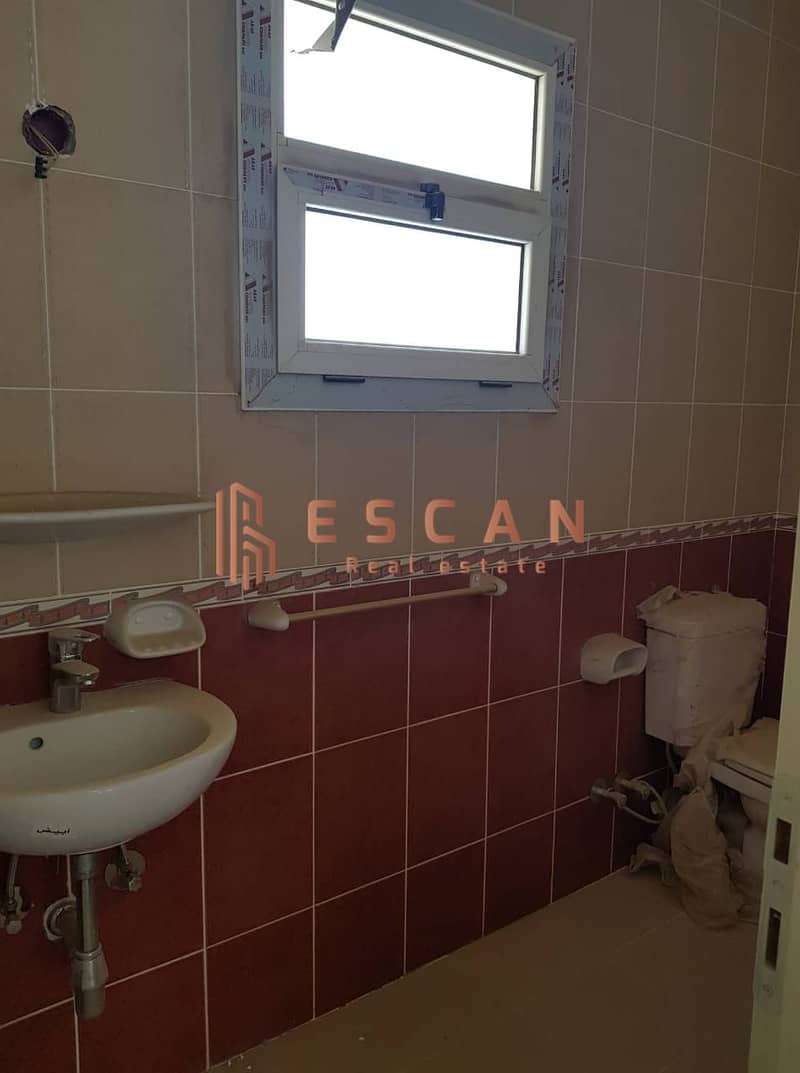 10 8046b74f-1c63-411c-b93a-c793a52a22fe. jpg