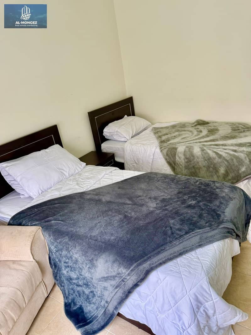 8 e7d2f197-bdaa-496d-8788-d49a57c2b49c. jpg