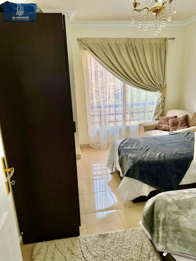 10 456a6e61-160d-44e5-bd81-b5e449490d71. jpg