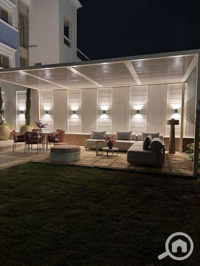 8 490320383_9573456332736119_3082991223023074381_n. jpg