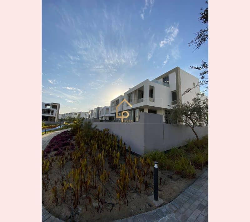 2 WhatsApp Image 2025-11-15 at 3.48. 15 PM (1). jpg