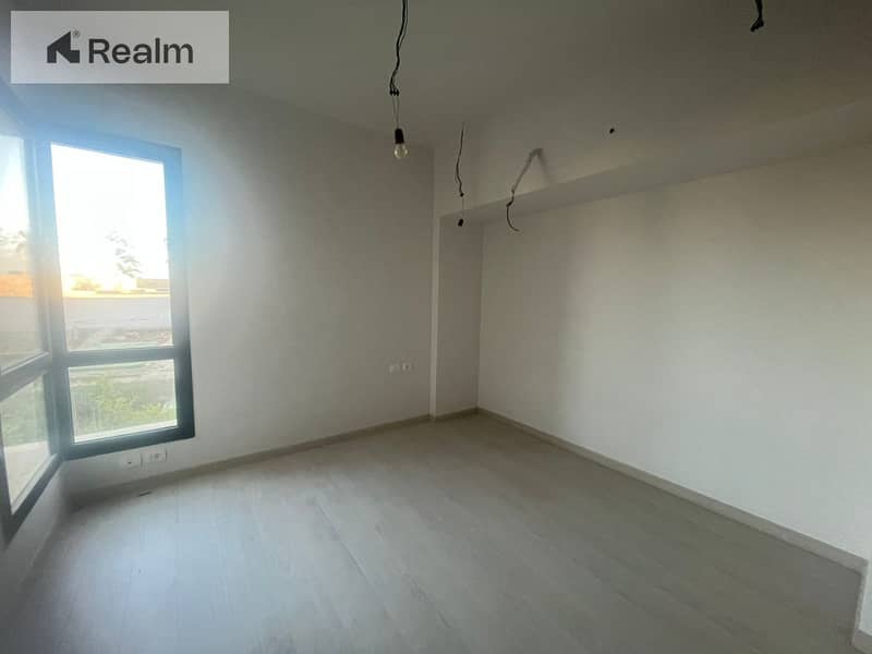 5 WhatsApp Image 2025-12-14 at 7.19. 11 PM (1). jpeg