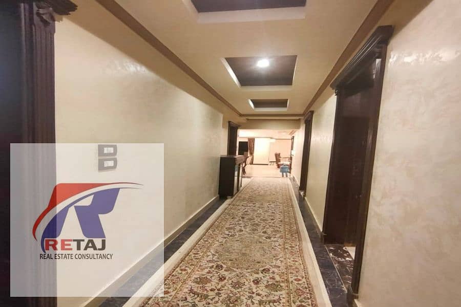 4 af80da11-dec9-4b31-8473-5d10fa77141e. jpg