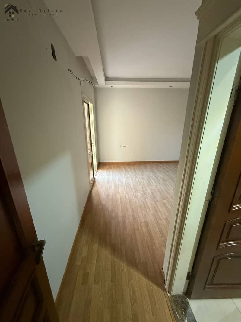 12 WhatsApp Image 2025-10-22 at 14.08. 59_9d5f9cc9. jpg