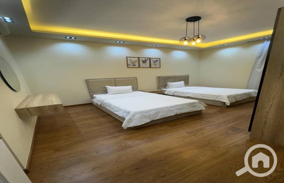 15 a57c6ef4-7097-4f7d-ba06-7f6215e4688c. jpg