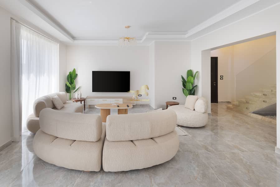 9 IMG_9260-Edit. jpg