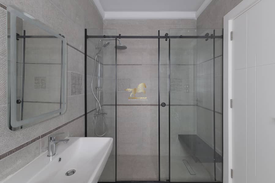 25 IMG_9428-Edit. jpg