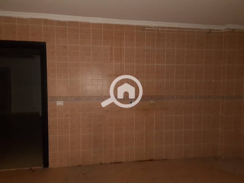 4 38ecc6d4-b43a-4074-9ef4-d88e0e74e1fc. jpg