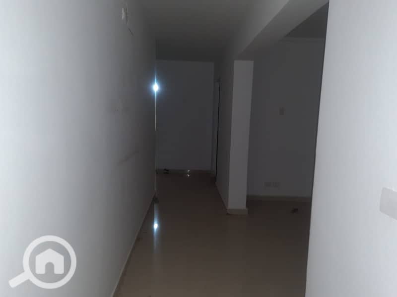 7 99093a4c-322e-4bc7-83c2-cbfa991a3ced. jpg