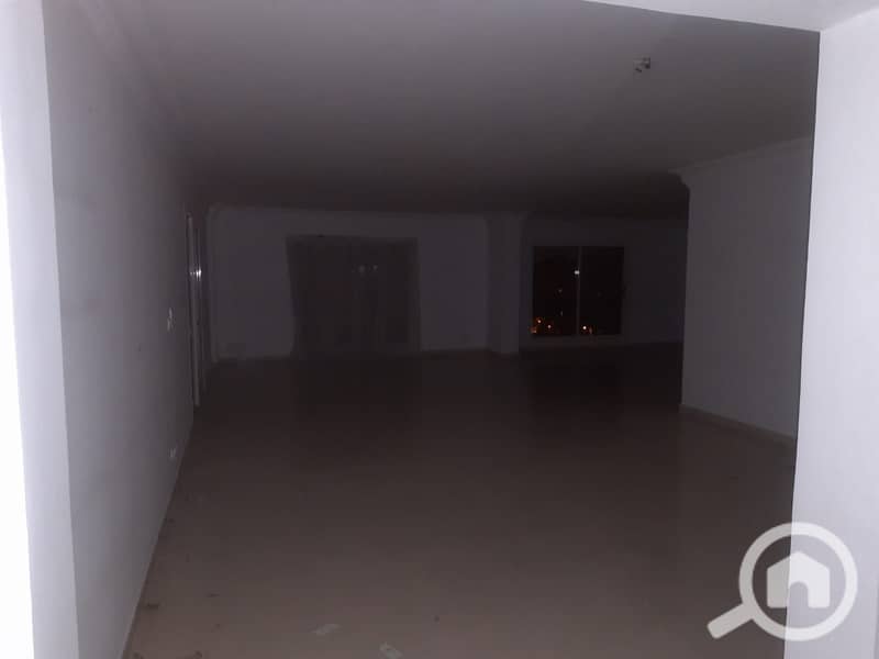 8 aee15b0e-881f-4990-b520-92d632cd38ad. jpg