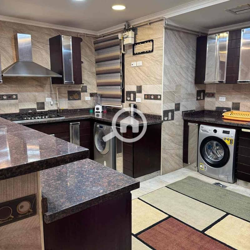 8 aac57020-0d11-47a0-818e-45e289b67835. jpg