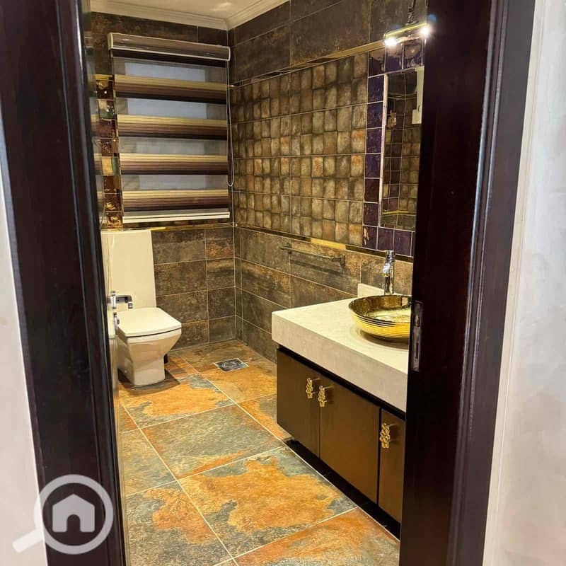 17 f8b80598-24c7-4f73-9cc7-696bb2ea0c35. jpg