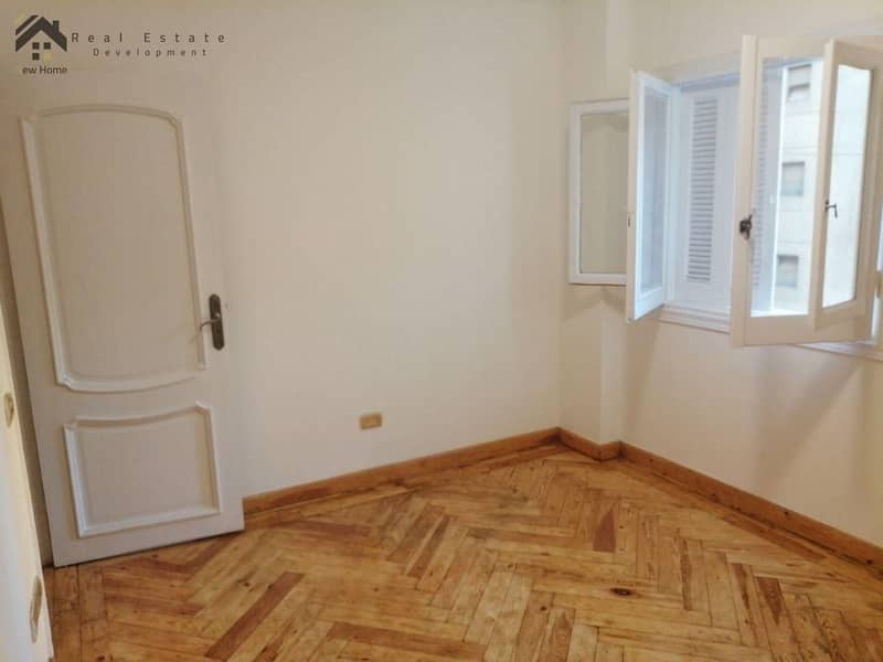 12 WhatsApp Image 2025-10-21 at 16.24. 26_04925ed6. jpg