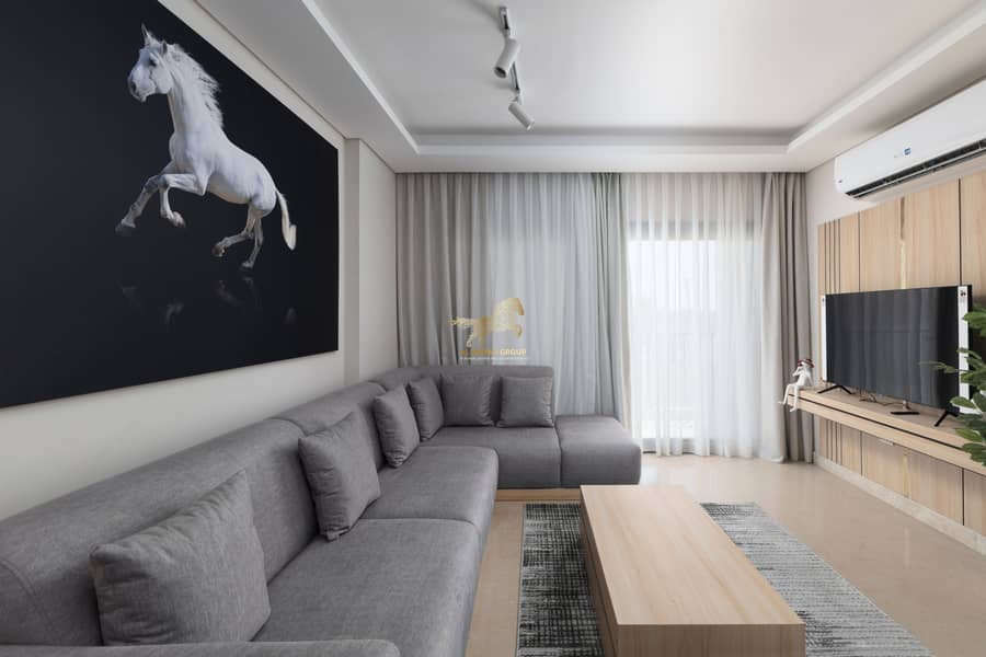 3 IMG_8186-Edit. jpg