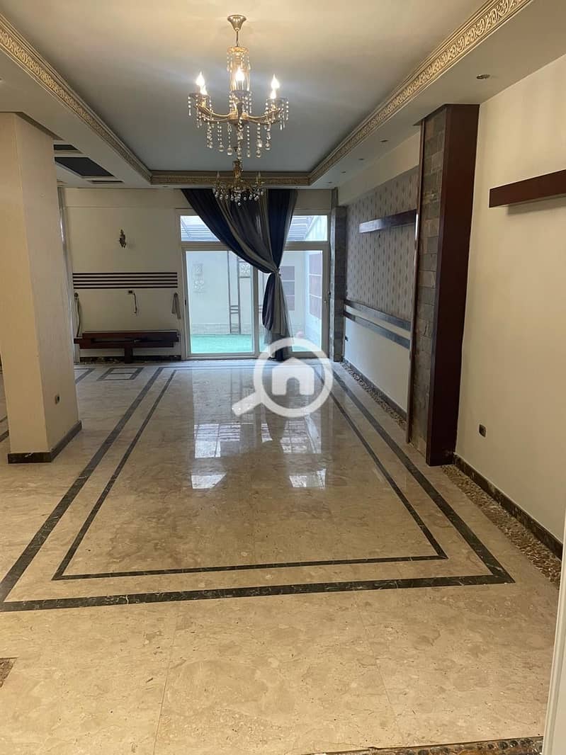 5 0834c8b2-fcd8-45f3-bf17-97ef0996bdf4. jpeg