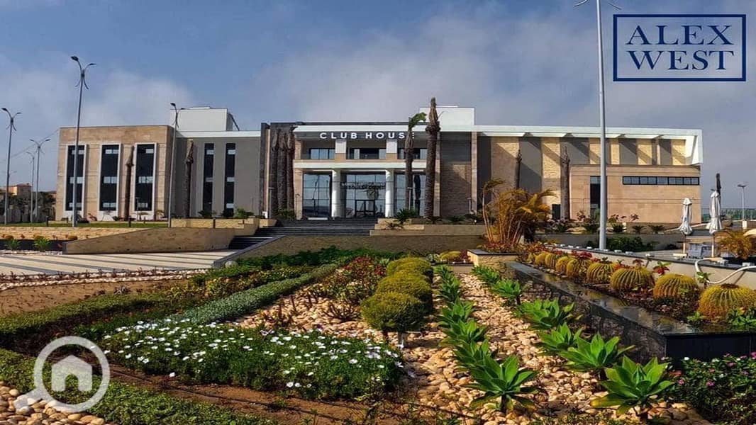 7 15b6862b-e7da-4154-b9f5-7446e48ca9a5. jpg